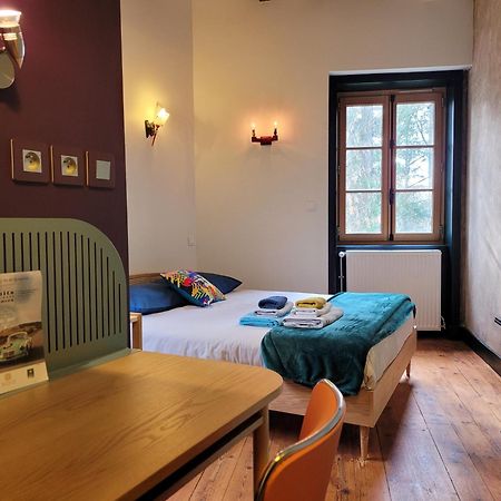 Bed and Breakfast L'Ancre Vive Charentay Exterior foto